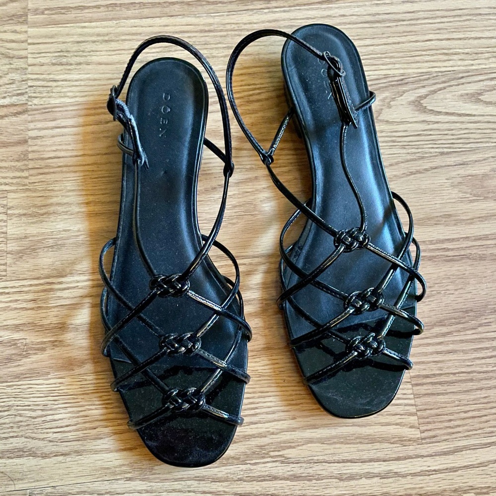Doen black, sandals